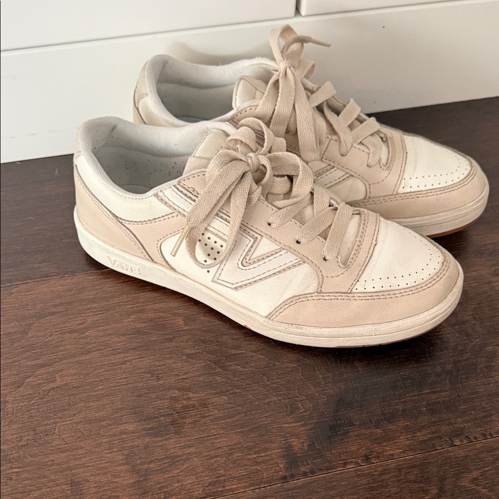Vans Women's Cream and Tan Sneakers